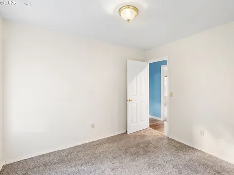 3220 Midway Road Hood River OR 97031