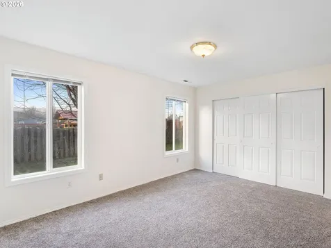 3220 Midway Road Hood River OR 97031