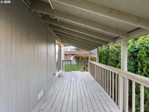 3220 Midway Road Hood River OR 97031