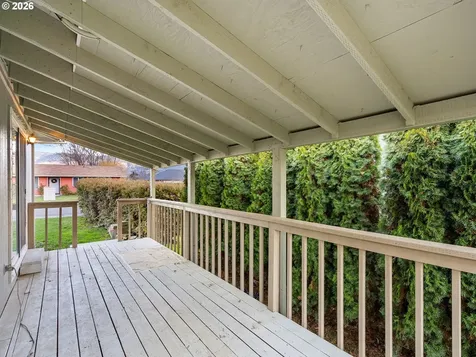 3220 Midway Road Hood River OR 97031