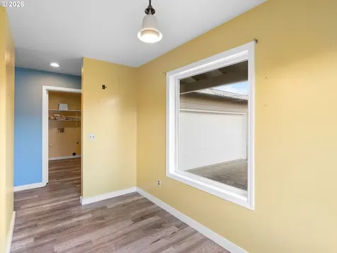 3220 Midway Road Hood River OR 97031