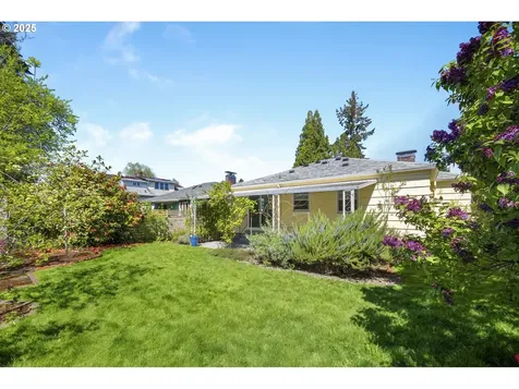 2104 NE Rosa Parks Way Portland OR 97211