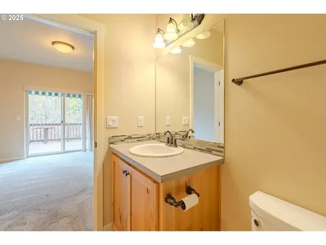 185 N 43rd Place Ridgefield WA 98642