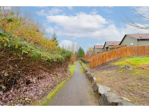 185 N 43rd Place Ridgefield WA 98642