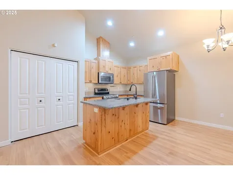 185 N 43rd Place Ridgefield WA 98642