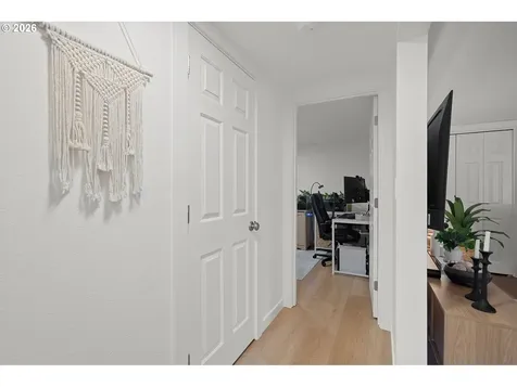 2102 NW Kelly Drive Vancouver WA 98665