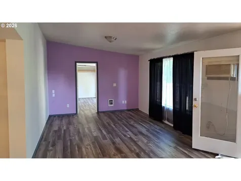 132 E Main Street Sheridan OR 97378