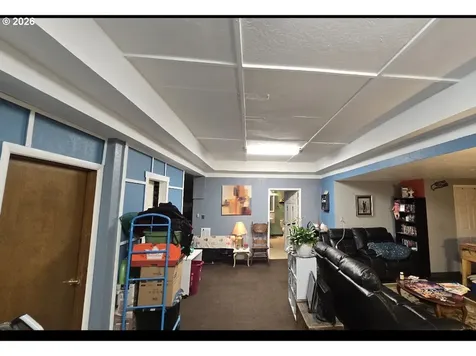 132 E Main Street Sheridan OR 97378