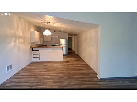 132 E Main Street Sheridan OR 97378