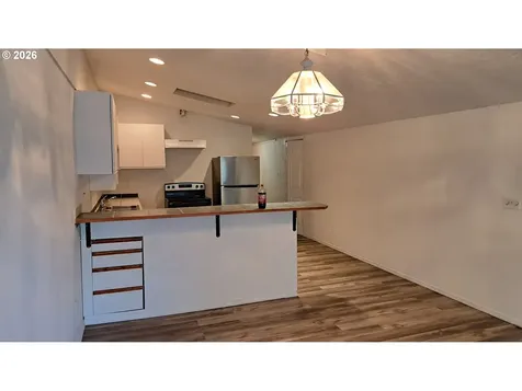 132 E Main Street Sheridan OR 97378