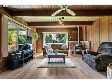 1295 Betty Lane Eugene OR 97404