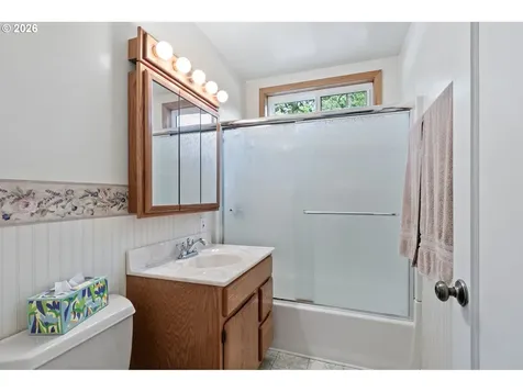 1295 Betty Lane Eugene OR 97404