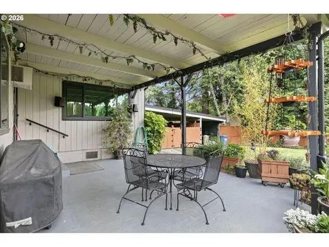 1295 Betty Lane Eugene OR 97404
