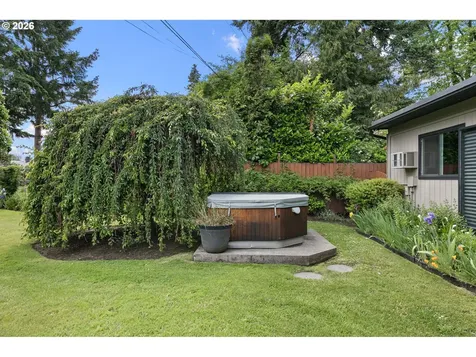 1295 Betty Lane Eugene OR 97404