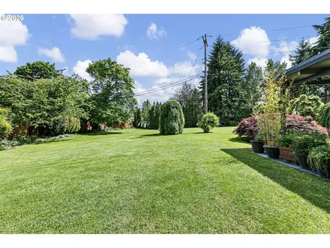 1295 Betty Lane Eugene OR 97404