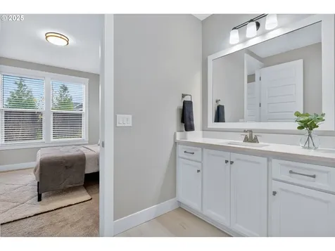 18205 NE 81st Street Vancouver WA 98682