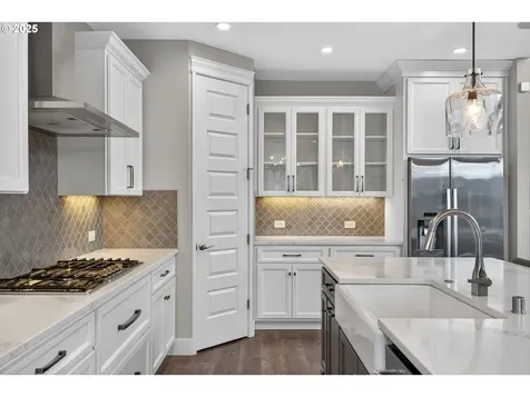 18205 NE 81st Street Vancouver WA 98682