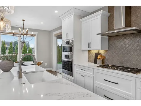 18205 NE 81st Street Vancouver WA 98682