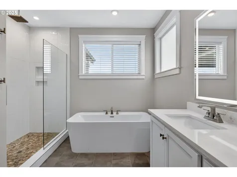 18205 NE 81st Street Vancouver WA 98682