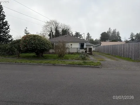 456 N Cammann Street Coos Bay OR 97420