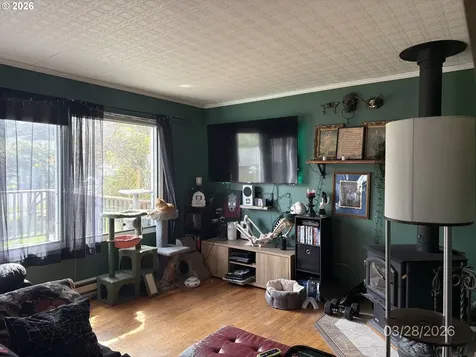 456 N Cammann Street Coos Bay OR 97420