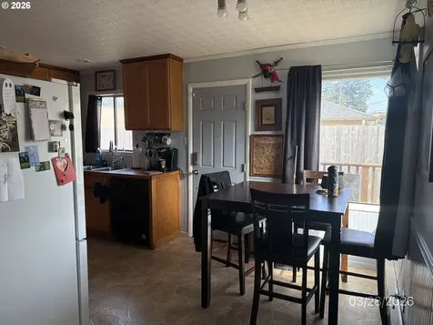 456 N Cammann Street Coos Bay OR 97420