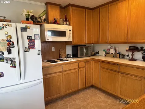 456 N Cammann Street Coos Bay OR 97420