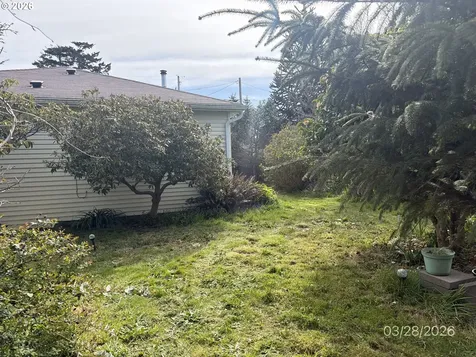456 N Cammann Street Coos Bay OR 97420