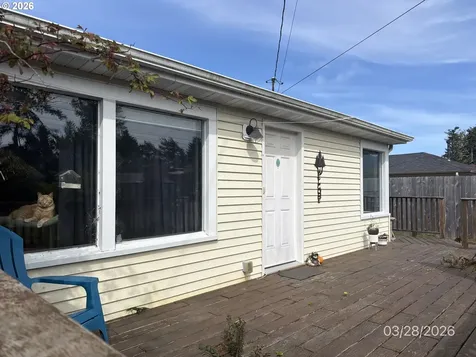 456 N Cammann Street Coos Bay OR 97420