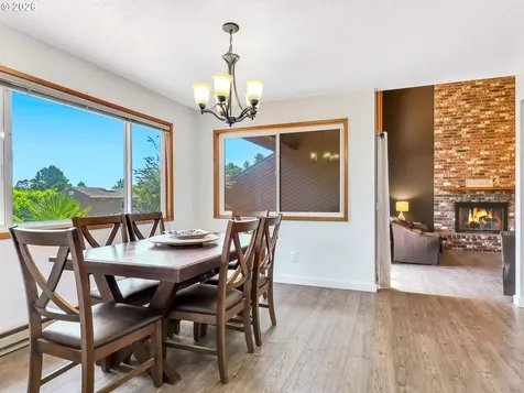 90517 Birdie Drive Warrenton OR 97146