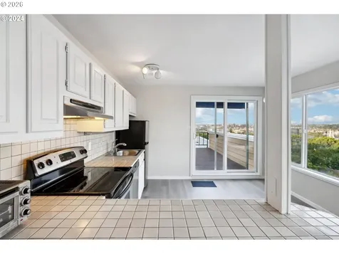 3515 SW Barbur Boulevard Portland OR 97239