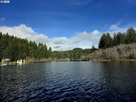 3117 S Tenmile Lakeside OR 97449