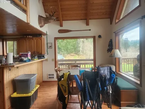 3117 S Tenmile Lakeside OR 97449