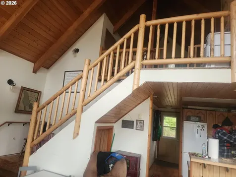 3117 S Tenmile Lakeside OR 97449