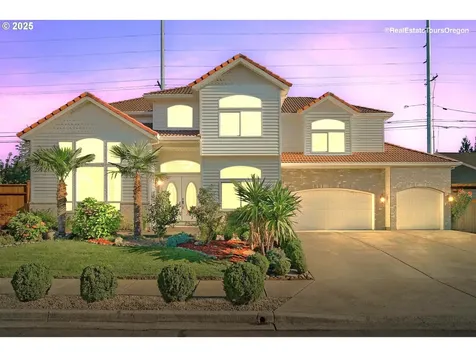 5813 SE Snowberry Court Hillsboro OR 97123
