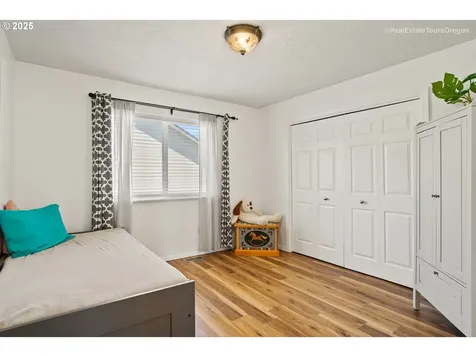 5813 SE Snowberry Court Hillsboro OR 97123