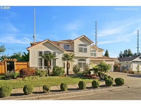 5813 SE Snowberry Court Hillsboro OR 97123