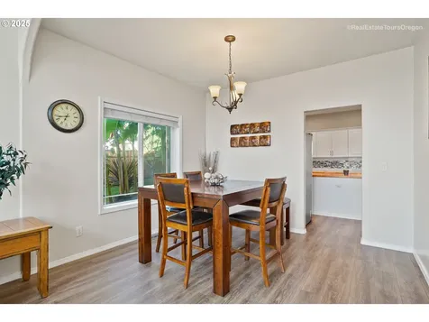5813 SE Snowberry Court Hillsboro OR 97123