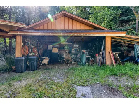 56010 Goldbrick Road Myrtle Point OR 97458