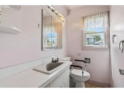 3127 SE 64th Avenue Portland OR 97206