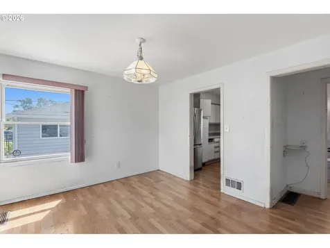 3127 SE 64th Avenue Portland OR 97206