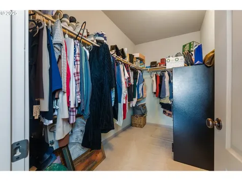 1548 NE Rocky Ridge Drive Roseburg OR 97470