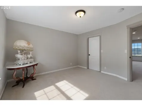 1548 NE Rocky Ridge Drive Roseburg OR 97470