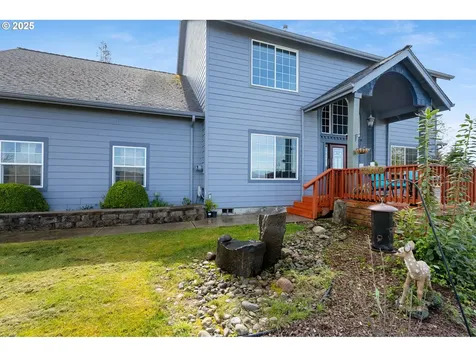 1548 NE Rocky Ridge Drive Roseburg OR 97470