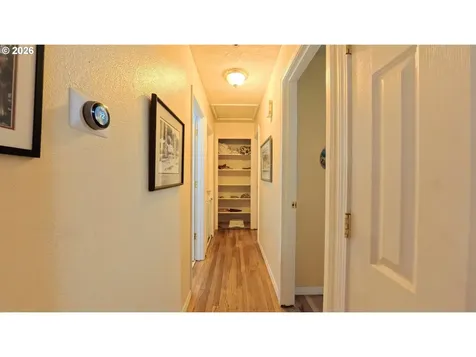 908 Browning Avenue S Salem OR 97302