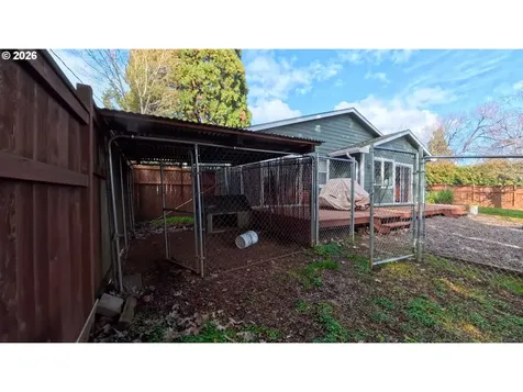 908 Browning Avenue S Salem OR 97302