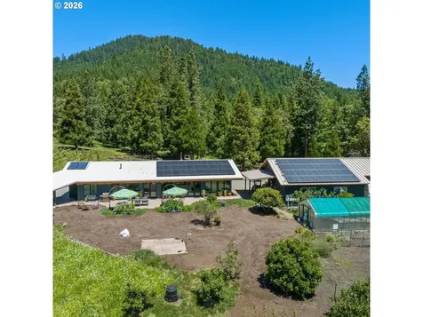 1104 1106 Upper Cow Creek Road Azalea OR 97410