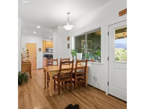 1104 1106 Upper Cow Creek Road Azalea OR 97410
