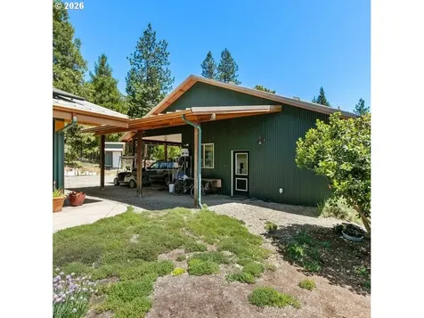 1104 1106 Upper Cow Creek Road Azalea OR 97410