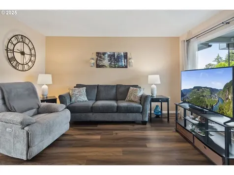 15580 SW Royalty Parkway Portland OR 97224